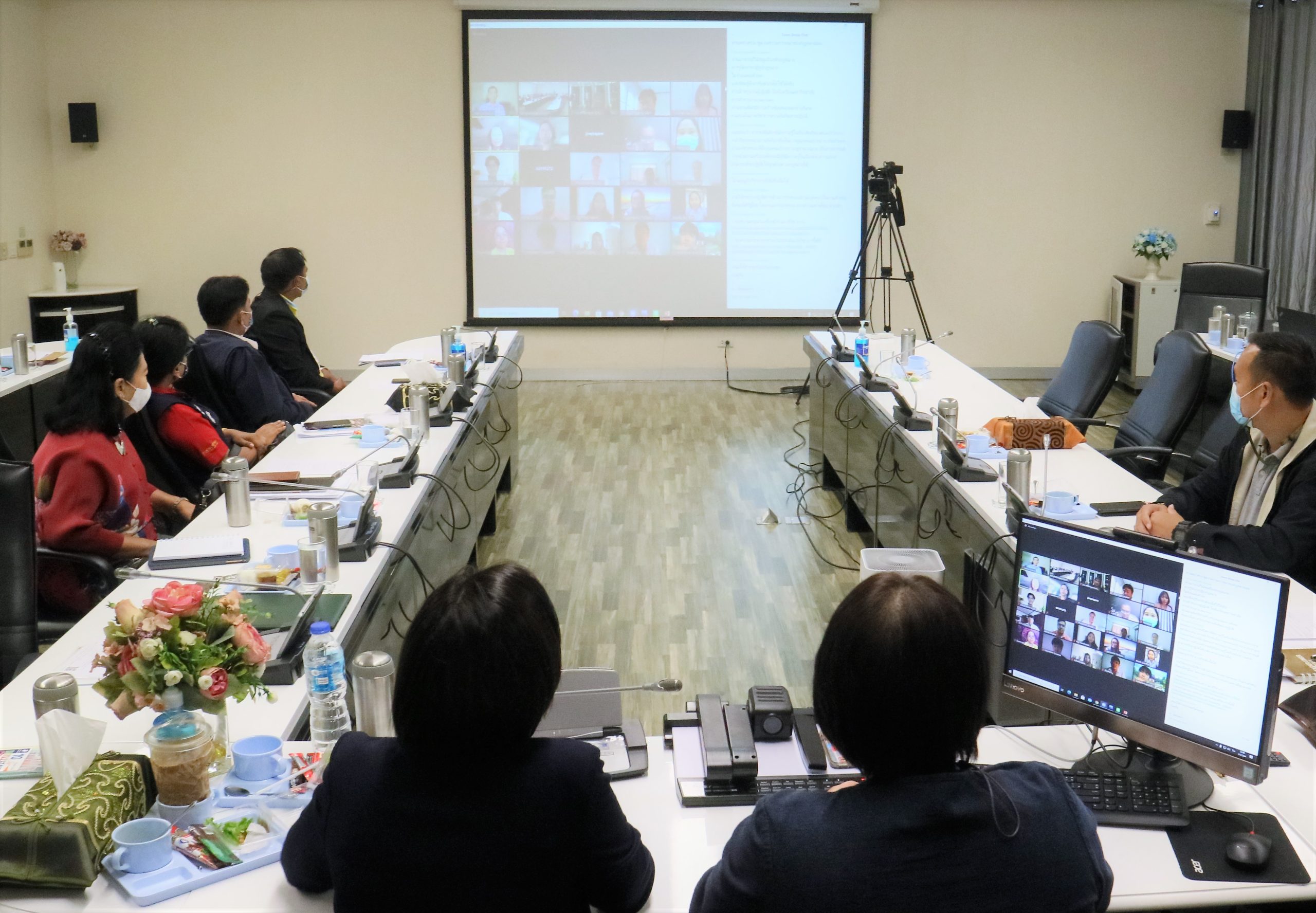 ถอดบทเรียนการจัดการปัญหาสถานะบุคคล รูปแบบออนไลน์ผ่านระบบ Zoom Meeting